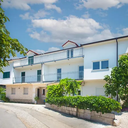 Appartement Dogan By Interhome